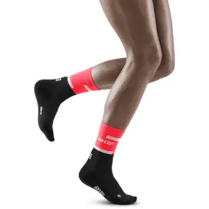 The-Run-mid-cut-4.0-pink-women-1.webp