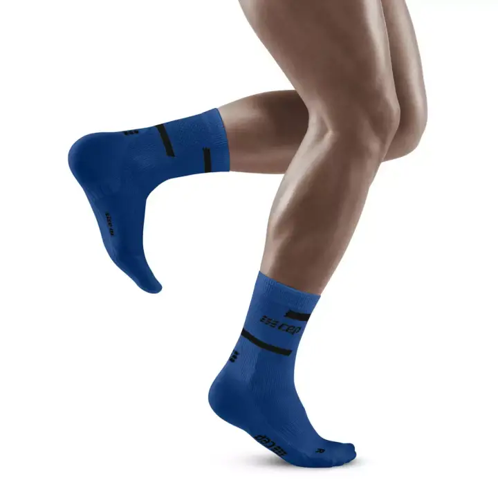 Skarpety-CEP-The-Run-Compression-Mid-Cut-Socks-4-0-Blue-Black.webp