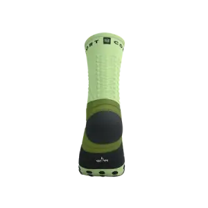 pol_pm_COMPRESSPORT-Skarpetki-do-biegania-ULTRA-TRAIL-SOCKS-V2-0-woodbine-shadow-lime-7650_5.webp