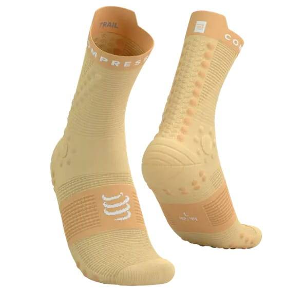 compressport-pro-racing-socks-v4-0-trail-2-251709-f-sk7-w780-h554_1.jpg