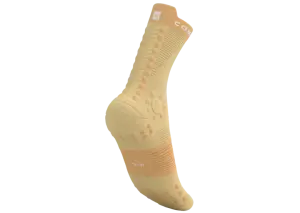 compressport-pro-racing-socks-v4-0-trail-2-251709-f-sk7-w780-h554_4.webp