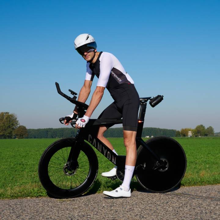 maxuit black bike.jpg