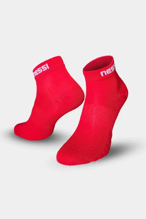Bezszwowe-skarpety-oddychajace-Red-87301-552x828.webp
