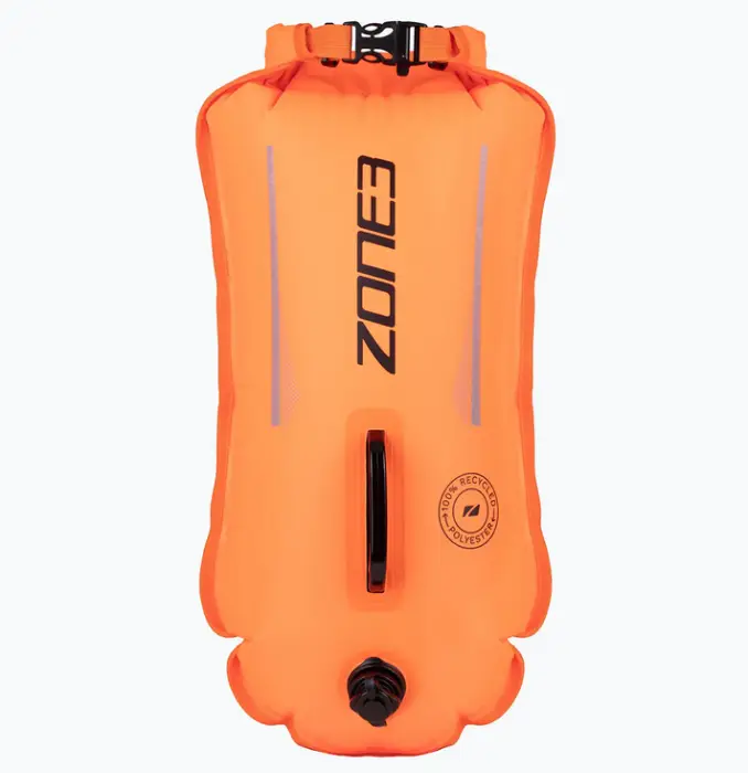 Screenshot 2026-04-28 at 18-52-37 Bojka asekuracyjna ZONE3 Safety Buoy_Dry Bag Recycled 28 l high vis orange (SA23RSBDB113) - Sportano.pl.png