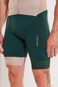 Screenshot 2026-05-09 at 18-44-11 Triathlon racer man ttSUIT Z3R0D - triathlon sleeved Terra Nova trisuit.png