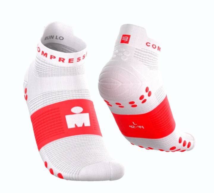 pro-racing-socks-v40-run-low-ironman-2026-white-neon-red.jpg