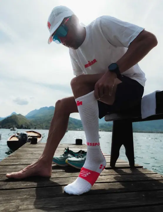 full-socks-recovery-2-0-ironman-2026-whites.webp