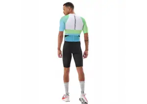 compressport-stream-2-288355-f-sk7-w780-h554_8.webp