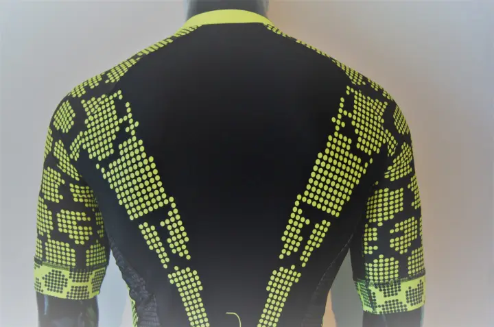 Strój startowy SISU Fluo Power z rękawem