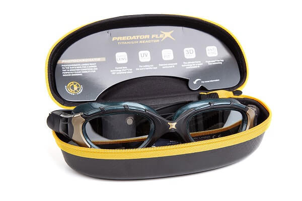 etui-okulary-triathlon-wody-otwarte-polaryzacja-zoggs-reactor_1.jpg